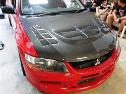 03-07 Evo8/9 Voltex Style Carbon Fiber Hood